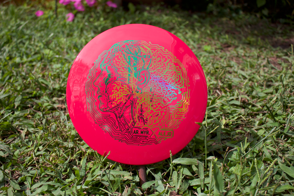 2026 - Q3 - 'Nerves' Disc Golf Disc (Innova Star Shryke) [Red]